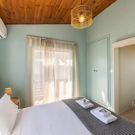 Laranca Oneiro Seaside Willa *