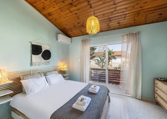 Laranca Oneiro Seaside Periwolia