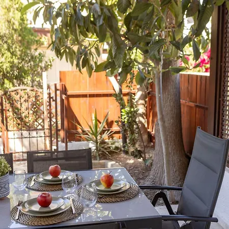 Laranca Oneiro Seaside