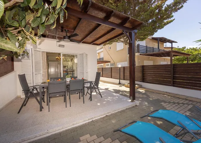 Vila Laranca Oneiro Seaside Perivolia