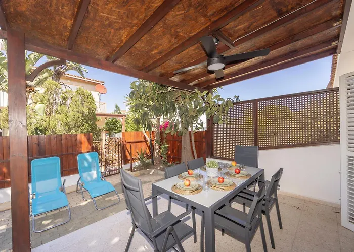 Laranca Oneiro Seaside Vila